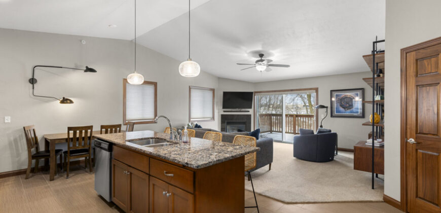 Furnished Upper Condo in Appleton