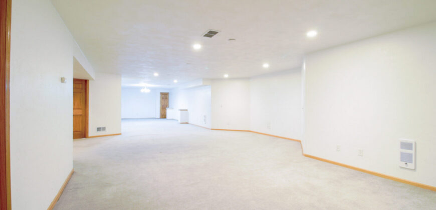 Spacious House in Harrison