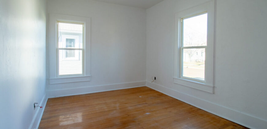 Oshkosh-Lower Apartment