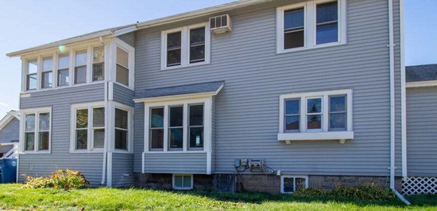 Oshkosh-Lower Apartment