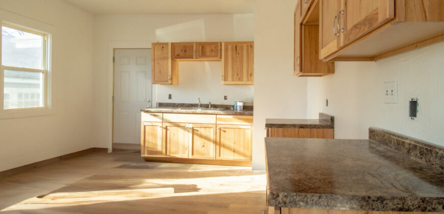 Oshkosh-Lower Apartment