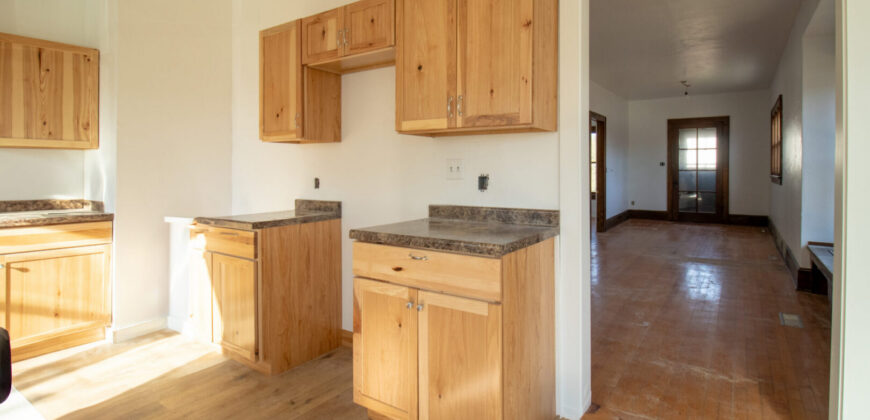 Oshkosh-Lower Apartment