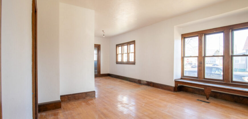 Oshkosh-Lower Apartment