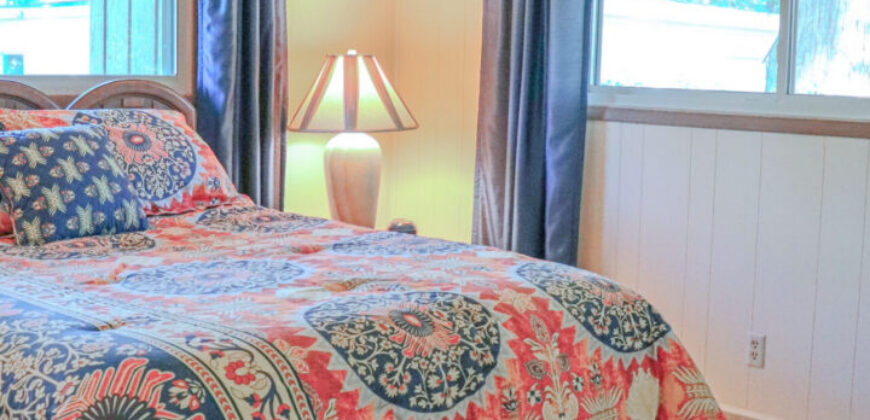 Oshkosh–Candlish Harbor–Furnished Waterfront