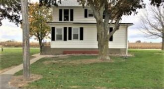 Beaver Dam-Huge Country Home