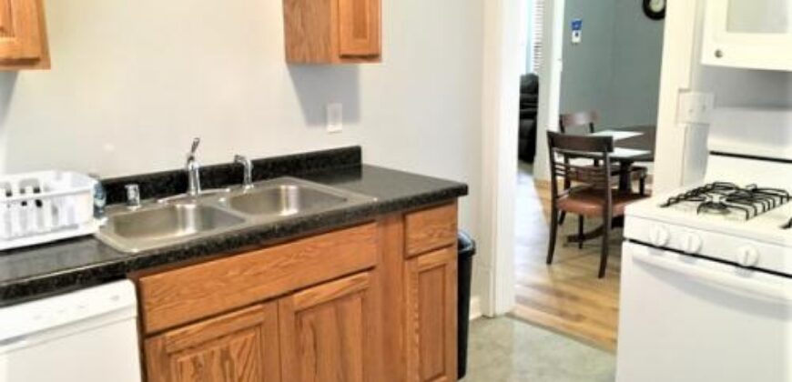 Oshkosh—Johnny’s Quarters—Furnished Lower