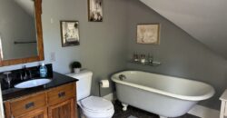 Oshkosh – Oregon Street – 3 Bedroom – Furnished