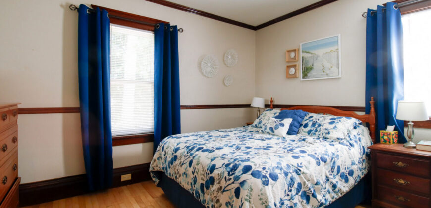 Oshkosh – Oregon Street – 3 Bedroom – Furnished