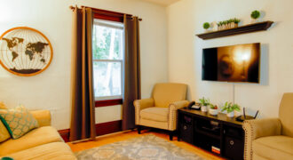 Oshkosh – Oregon Street – 3 Bedroom – Furnished