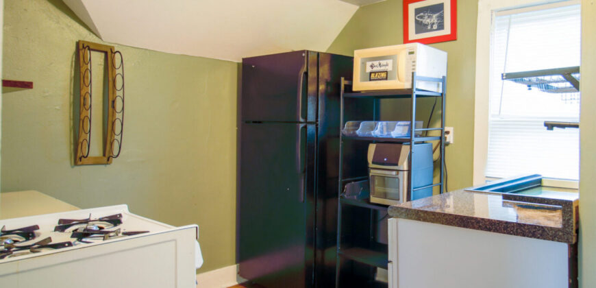 Neenah – One Bedroom Upper