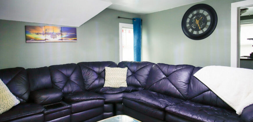 Neenah – One Bedroom Upper