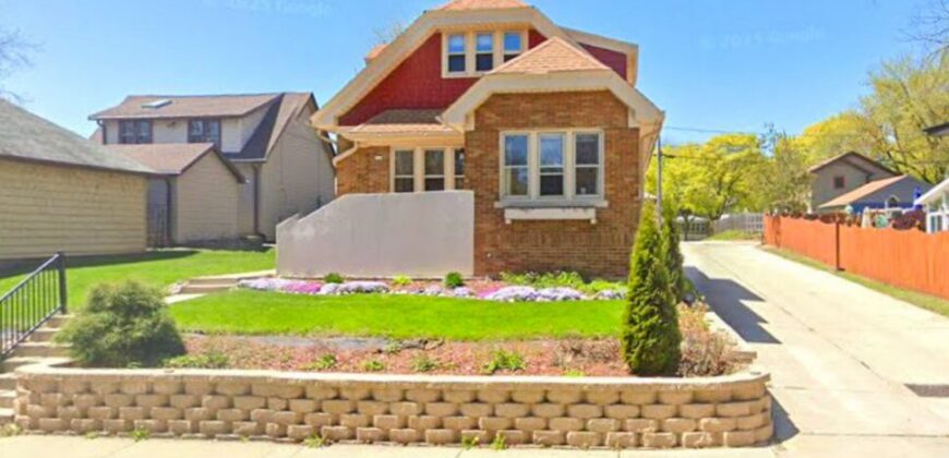 Milwaukee – 73rd Street – 1 Bedroom Furnished or Unfurnished Upper