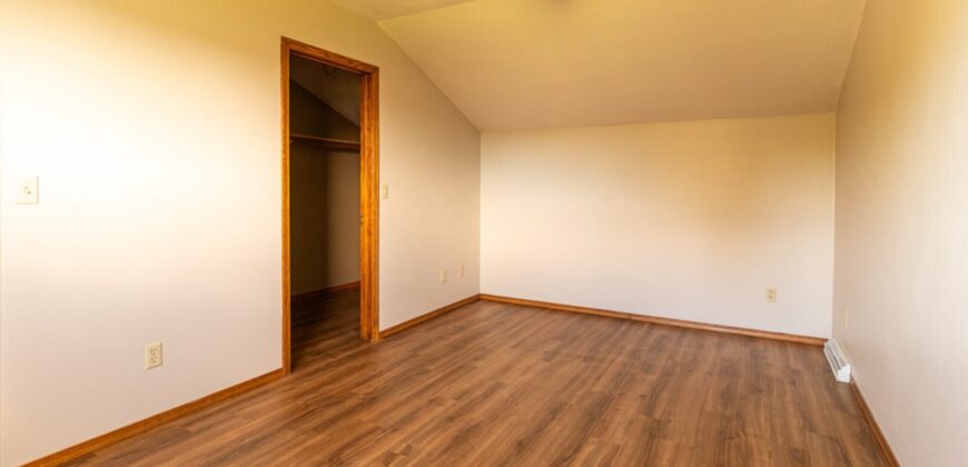 Little Chute – Buchanan – 4 Bed 2 Bath Condo