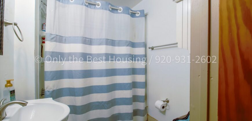 Oshkosh-Franklin-3 Bedroom House