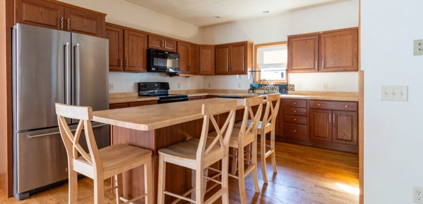 Randolph – North High Street – 4 Bedroom 2 Bath House