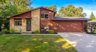 Oshkosh – Villa Park – 3 Bedroom Furnished House